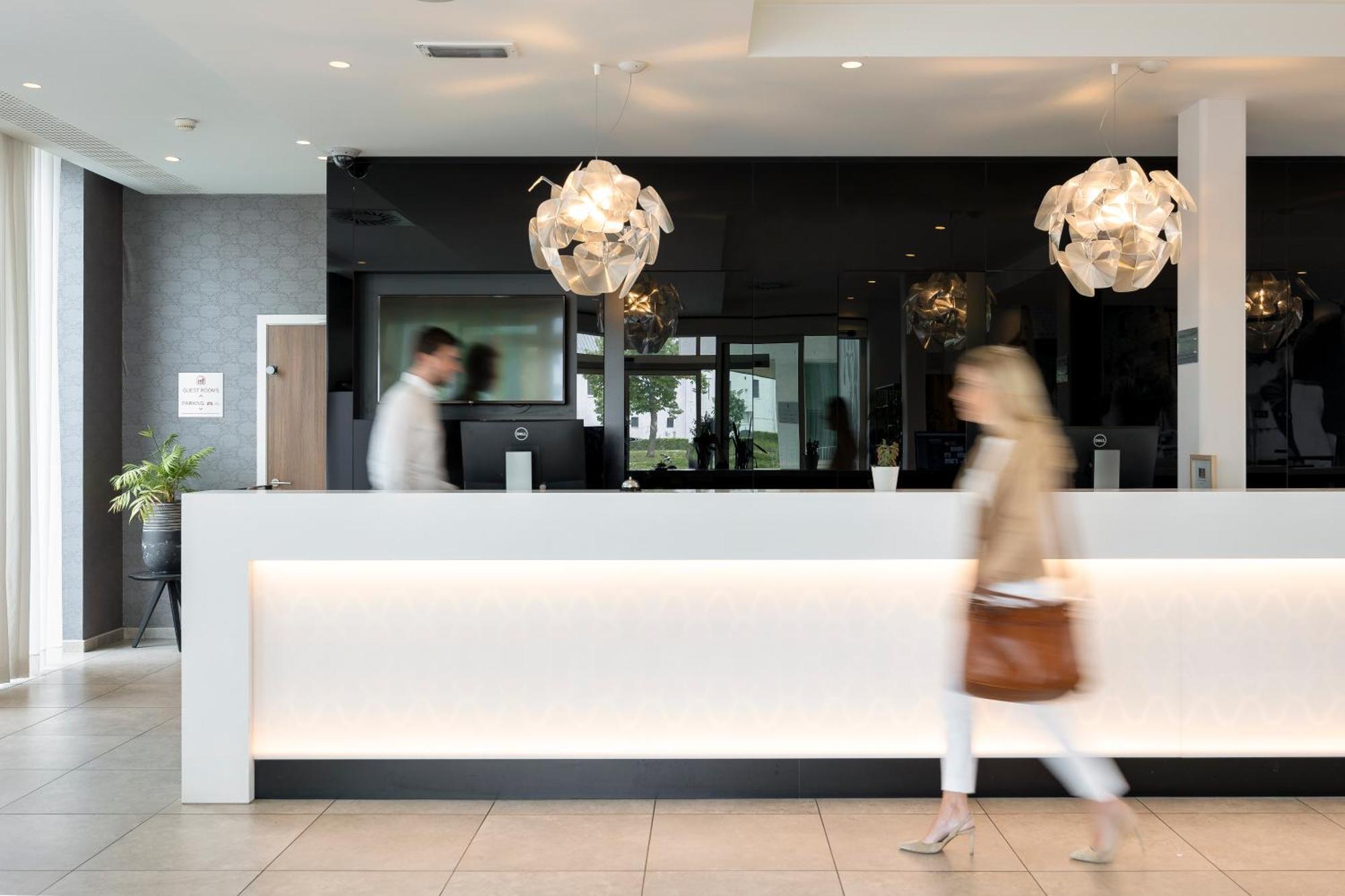 Leopold Hotel オーデナールデ エクステリア 写真